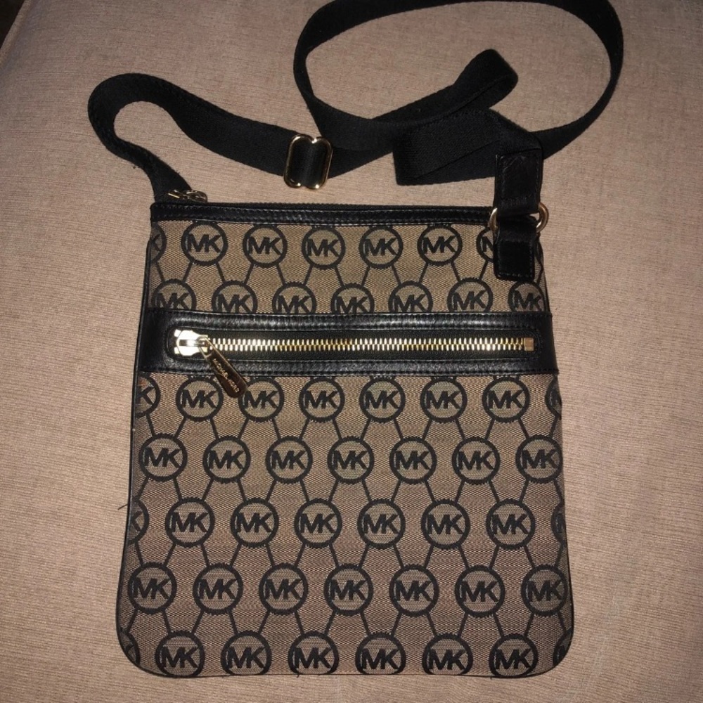Michael Kors Crossbody